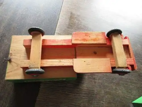 LKW  Hersteller  EMÜHA