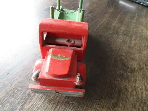 LKW  