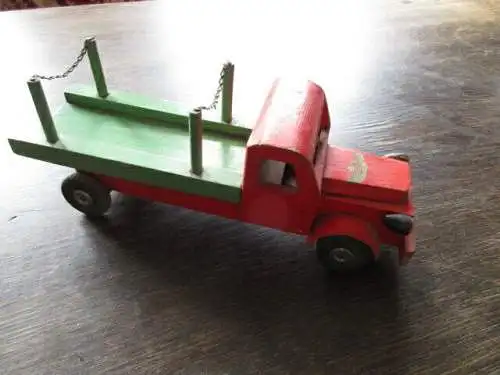 LKW  