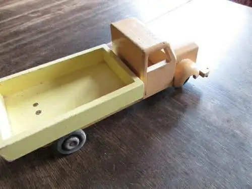 LKW 