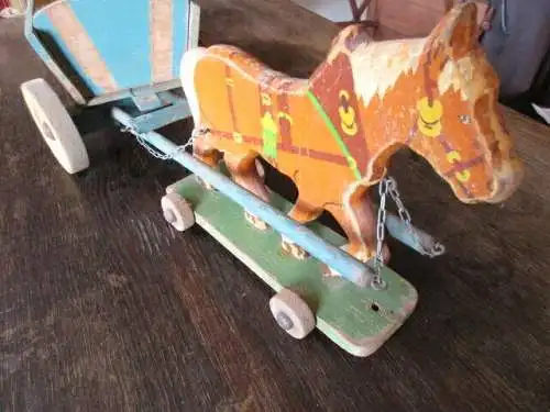 Holzspielzeug Pferdegespann  mit Wagen 68 cm lang