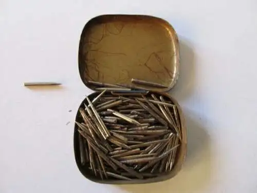 seltene alte Grammophon Nadeln leise Panzernadeln laut Original Dose 