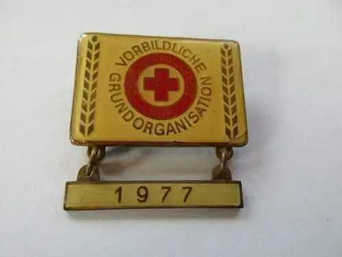 DDR Abzeichen Ehrentitel Vorbildliche Grundorganisation DRK 1977
