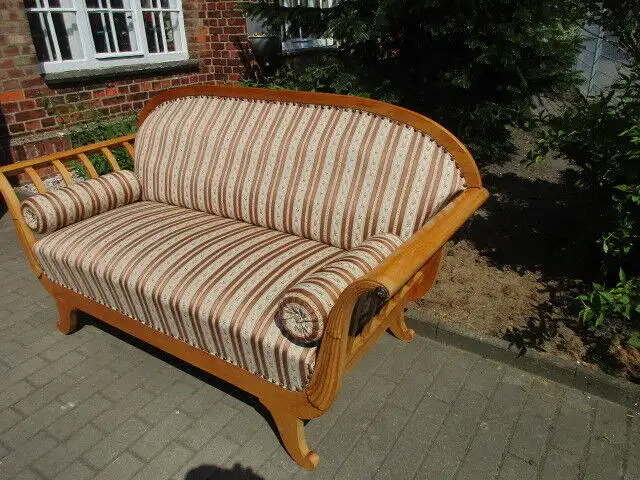 schönes altes Biedermeier Sofa Kirschbaum neu gepolstert und bezogen 2. Zeit  7