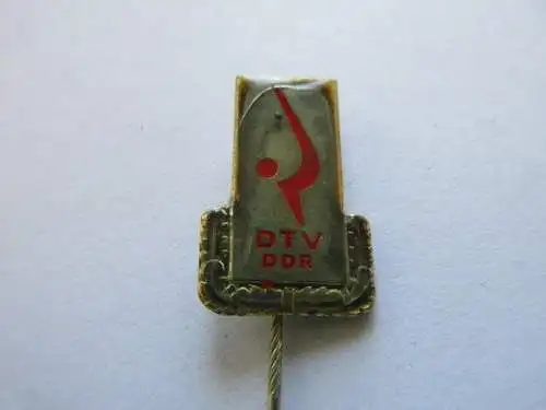 DDR Abzeichen DEUTSCHER TURNVERBAND DER DDR Ehrenabzeichen  Gold 