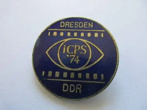 DDR Abzeichen Dresden  ICPS  74   DDR  emailliert