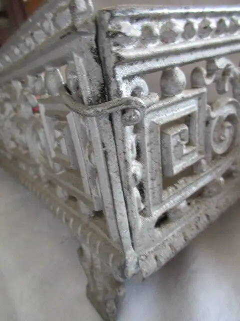 alter Aschefänger Ofenvorsetzer Ofenvorsatz Gusseisen Jugendstil Gründerzeit 5