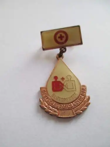 DDR DRK  Ehrenspange für Rotkreuz-Blutspenden  Bronze  20 Spenden Bronze 1979-85