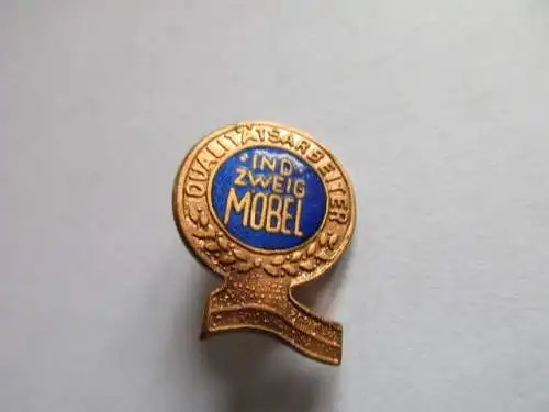 DDR Abzeichen Qualitätsarbeiter Industriezweig Möbel Bronze