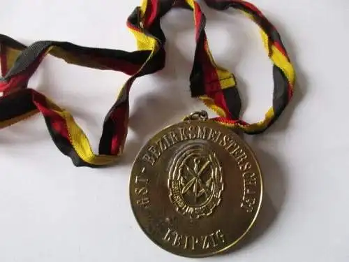 DDR Medaille GST Bezirksmeisterschaft  Leipzig  Gold