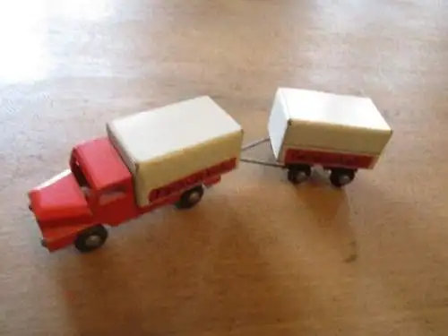 LKW  Holz mit Anhänger Fernverkehr