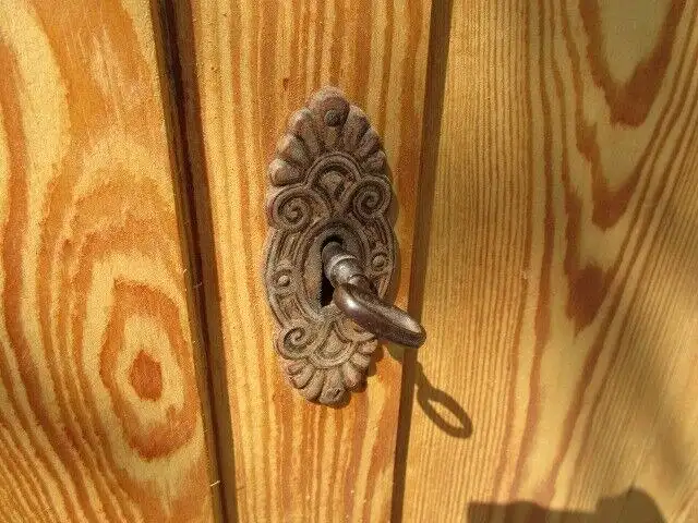 Kleiderschrank  Schrank  Louis Philippe um 1860 Weichholz 4