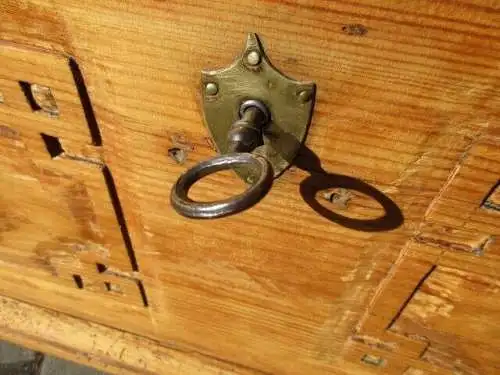 Truhe Flachdeckeltruhe Biedermeier um 1860 Weichholz Nr. 1