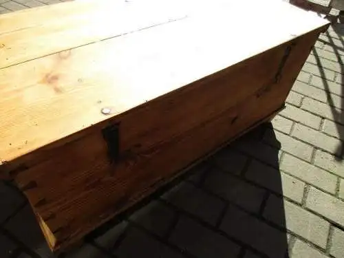 Truhe Flachdeckeltruhe Biedermeier um 1860 Weichholz Nr. 1