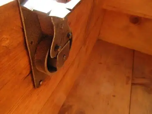 Truhe Flachdeckeltruhe Biedermeier um 1860 Weichholz Nr. 1