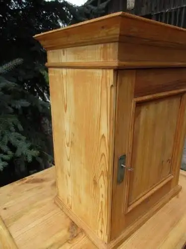 Wandschrank Jugendstil um 1900 Weichholz Nr.2