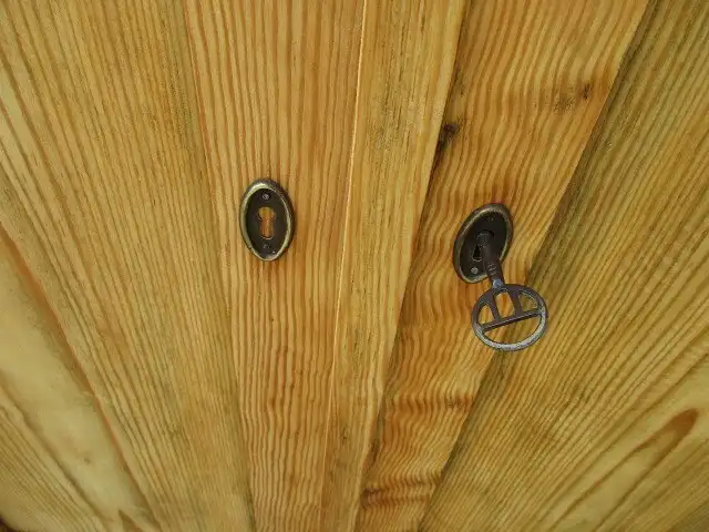 Vertiko Schuhschrank  Jugendstil um 1910 Weichholz   76 cm breit 1