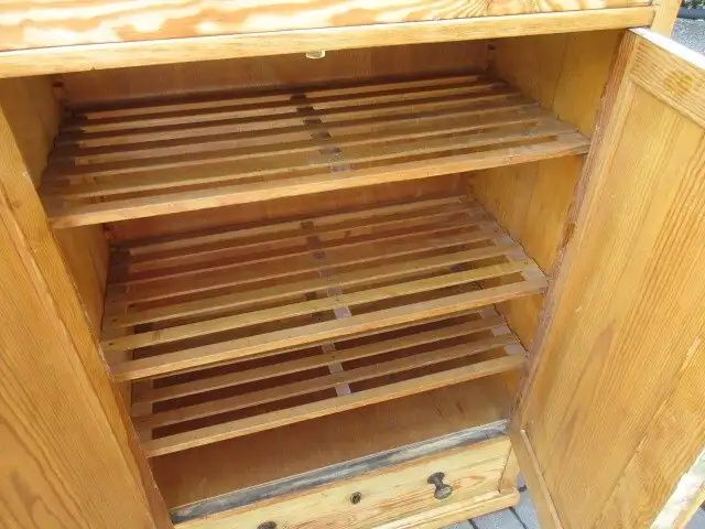 Vertiko Schuhschrank  Jugendstil um 1910 Weichholz   76 cm breit 9