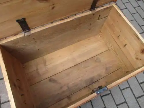 Truhe Flachdeckeltruhe Biedermeier um 1860 Weichholz Nr. 8