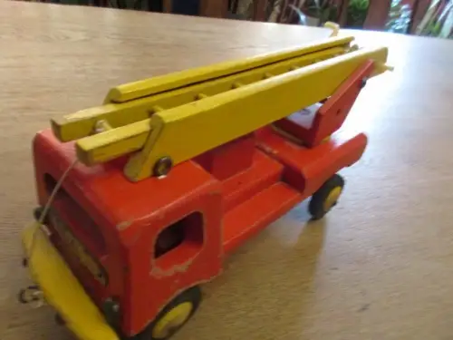 Feuerwehr LKW  der Firma Erste PGH