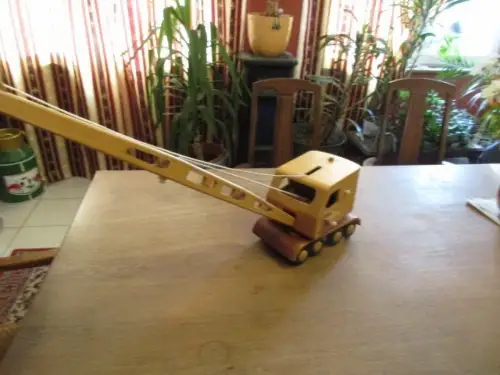 Krahn  der Firma Fröbel FWF