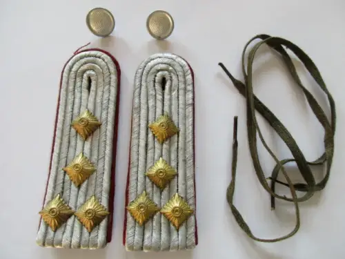 NVA 1 paar Schulterstücke Hauptmann MfS