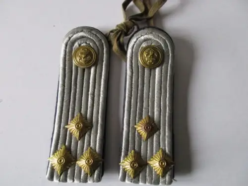 NVA Volksmarine paar Schulterstücke  Oberleutnant