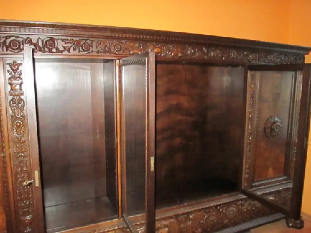 Bücherschrank Ratsherrenschrank 6