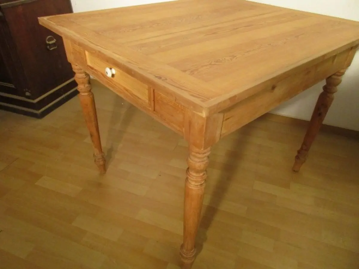 Tisch Esstisch mit Schublade Gründerzeit um 1880 Weichholz Nr. 1