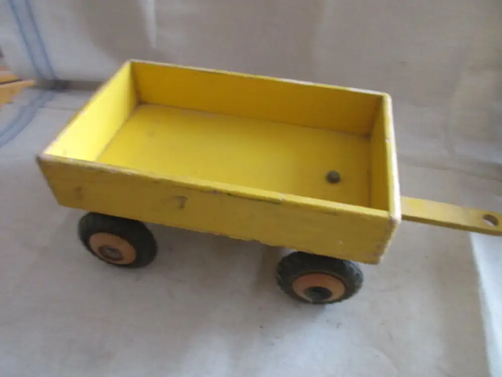  LKW mit Anhänger Holzauto der Firma HUSSA 6