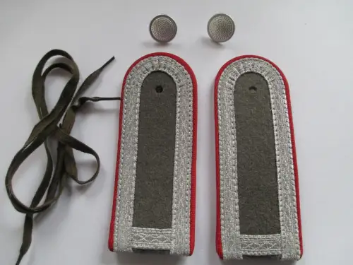 1 paar Schulterstücke  Artillerie  Unterfeldwebel