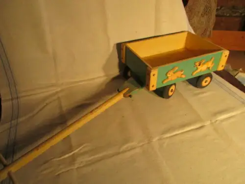  Holzspielzeug kleiner Handwagen der Firma GECEVO