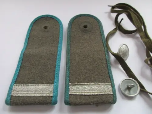 1 paar Schulterstücke   Gefreiter   Litze  Luftstreitkräfte