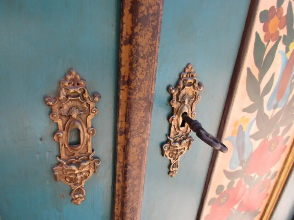 Bauernschrank Landhausschrank  Kleiderschrank  Gründerzeit um 1880 Bemalt  1