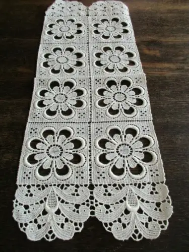 alte Plauener Spitze Luftspitze Tischdecke Tischläufer neuwertig 41 x 15,5 cm