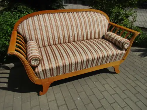 schönes altes Biedermeier Sofa Kirschbaum neu gepolstert und bezogen 2. Zeit 