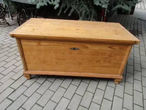 Truhe Flachdeckeltruhe Biedermeier um 1860 Weichholz Nr. 2