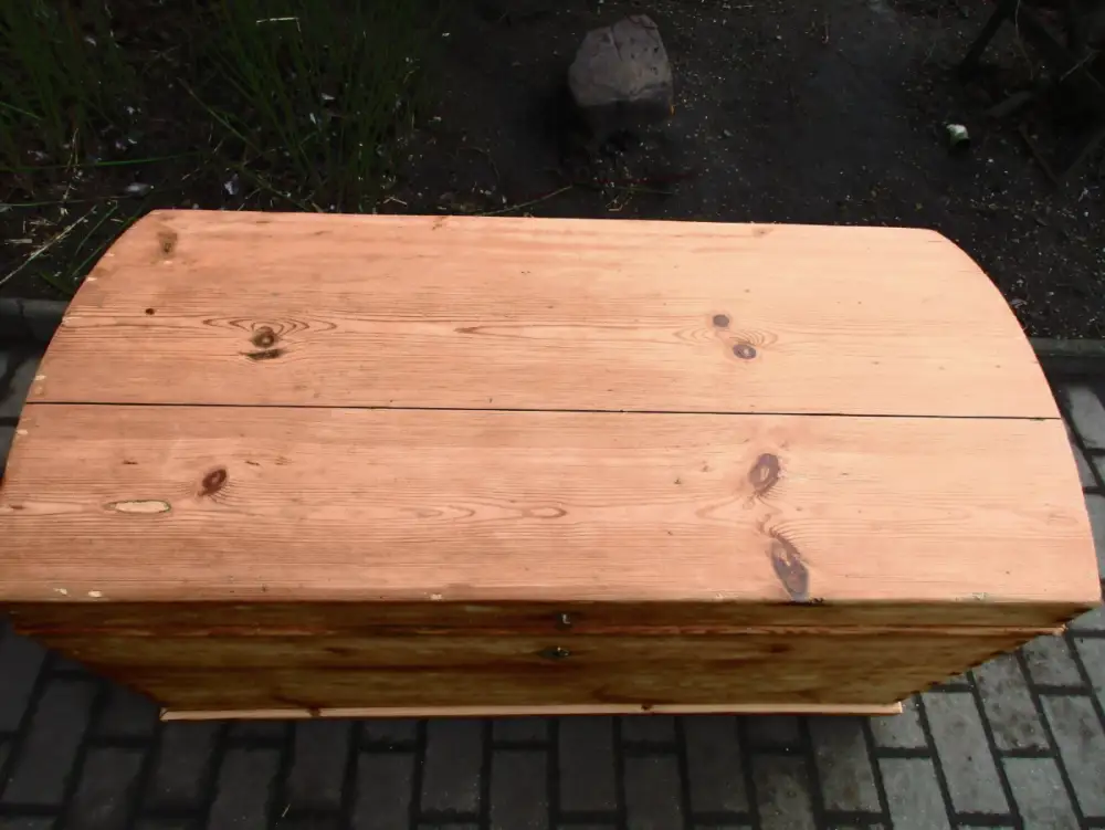 Truhe Jugendstil um 1900 Weichholz Runddeckeltruhe Nr. 9 3