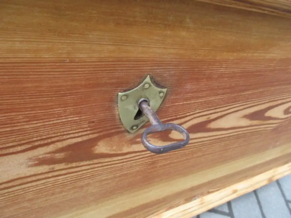 Truhe Flachdeckeltruhe Biedermeier um 1860 Weichholz Nr. 1 1