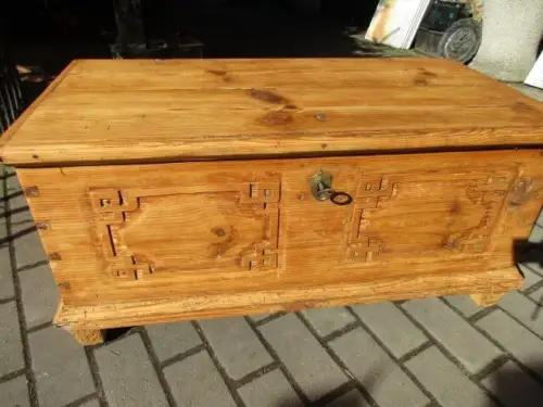 Truhe Flachdeckeltruhe Biedermeier um 1860 Weichholz Nr. 1