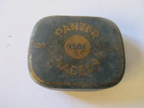 seltene alte Grammophon Nadeln leise Panzernadeln laut Original Dose 