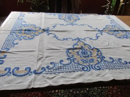 wunderschönes altes Tischtuch Tischdecke Leinen blaue Stickerei