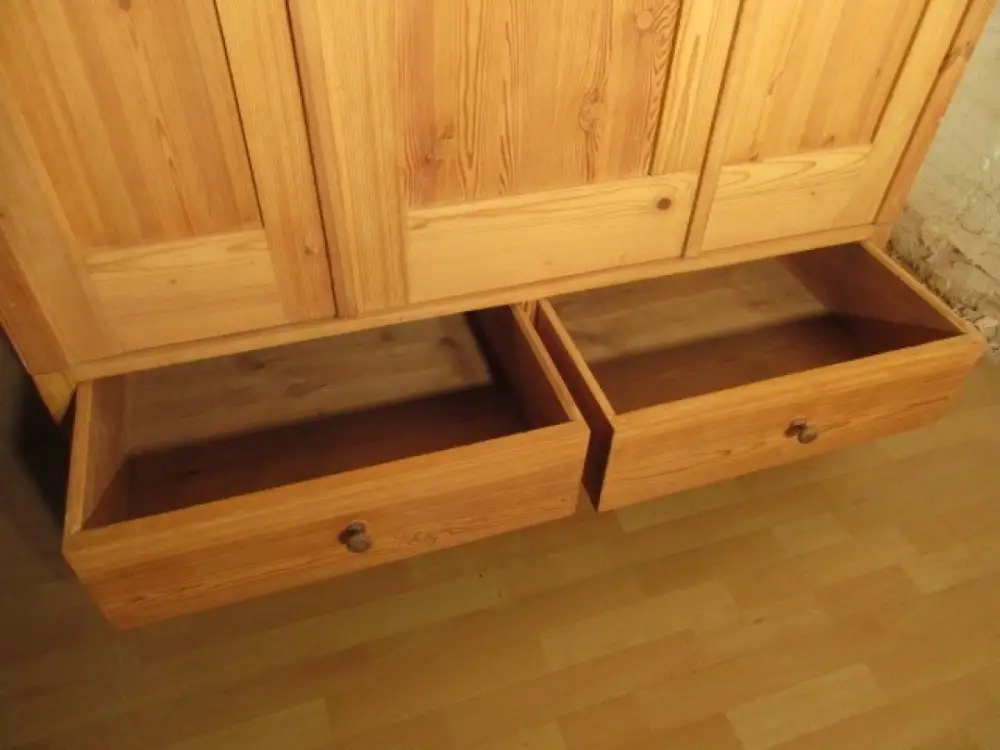 zweitüriger Kleiderschrank Dielenschrank  Jugendstil um 1900  Weichholz Zerleger 5