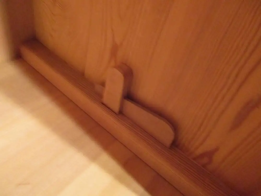 zweitüriger Kleiderschrank Dielenschrank  Jugendstil um 1900  Weichholz Zerleger 10