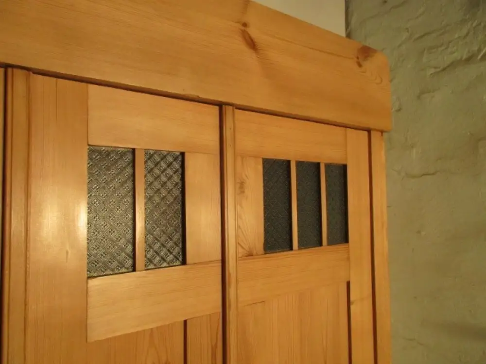 zweitüriger Kleiderschrank Dielenschrank  Jugendstil um 1900  Weichholz Zerleger 2