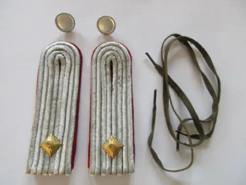 NVA 1 paar Schulterstücke Unterleutnant MfS 