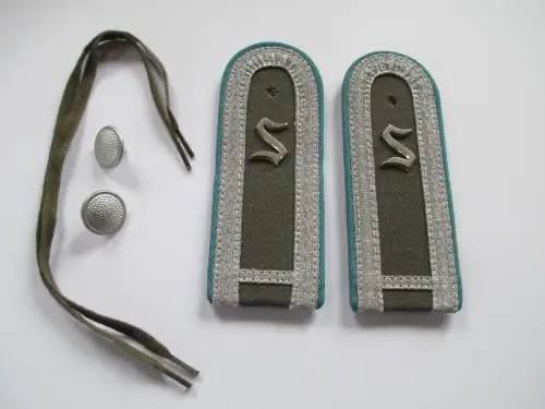 NVA 1 paar Schulterstücke Offiziersschüler  1 Jahr   Luftstreitkräfte  