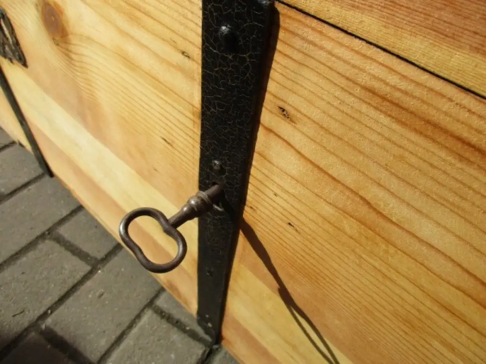 Prunktruhe Buckeltruhe Runddeckeltruhe Truhe Biedermeier um 1870 Weichholz Nr. 3 1