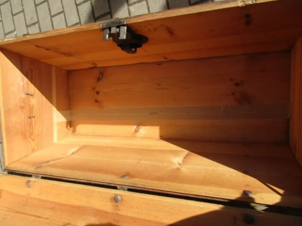 Prunktruhe Buckeltruhe Runddeckeltruhe Truhe Biedermeier um 1870 Weichholz Nr. 3 8