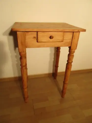 Tisch  mit Schublade Gründerzeit um 1880 Weichholz